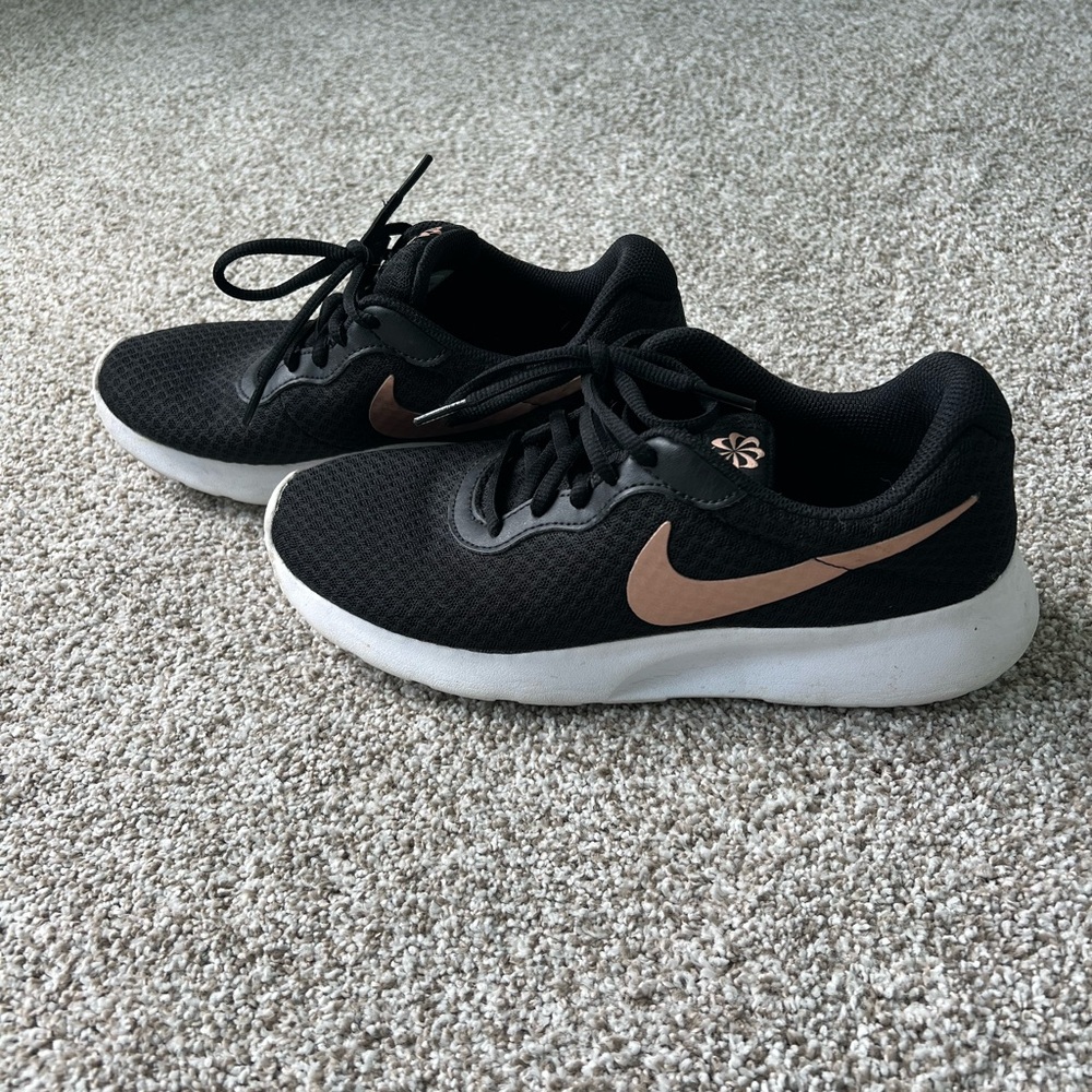 Nike Sneakers - Classic Black - 8